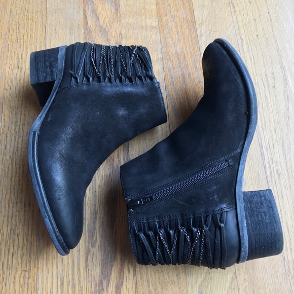 Steve Madden Shoes - Steve Madden Black Chily Ankle Boots Size 9.5